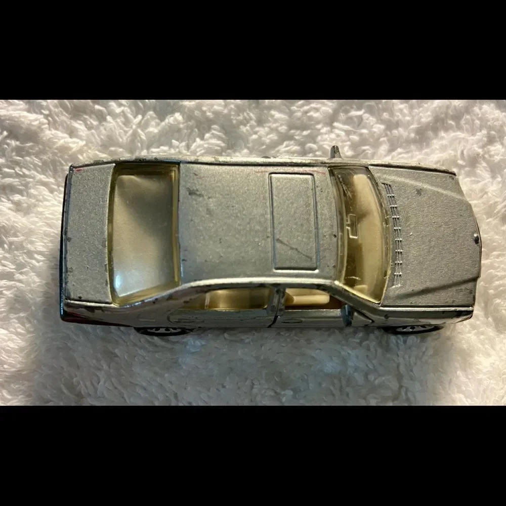Matchbox Mercedes Benz 600 SEL Gray 1992.
